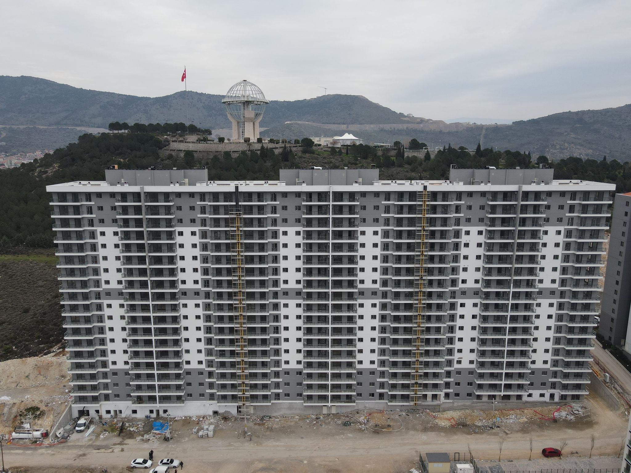 Bayraklıda Satılık 3+1 Ultra Lüks Daire