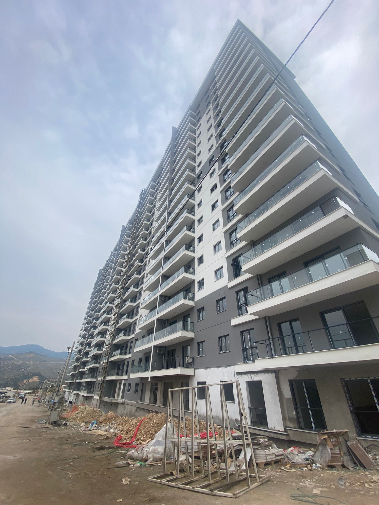 Bayraklıda Satılık 3+1 Ultra Lüks Daire