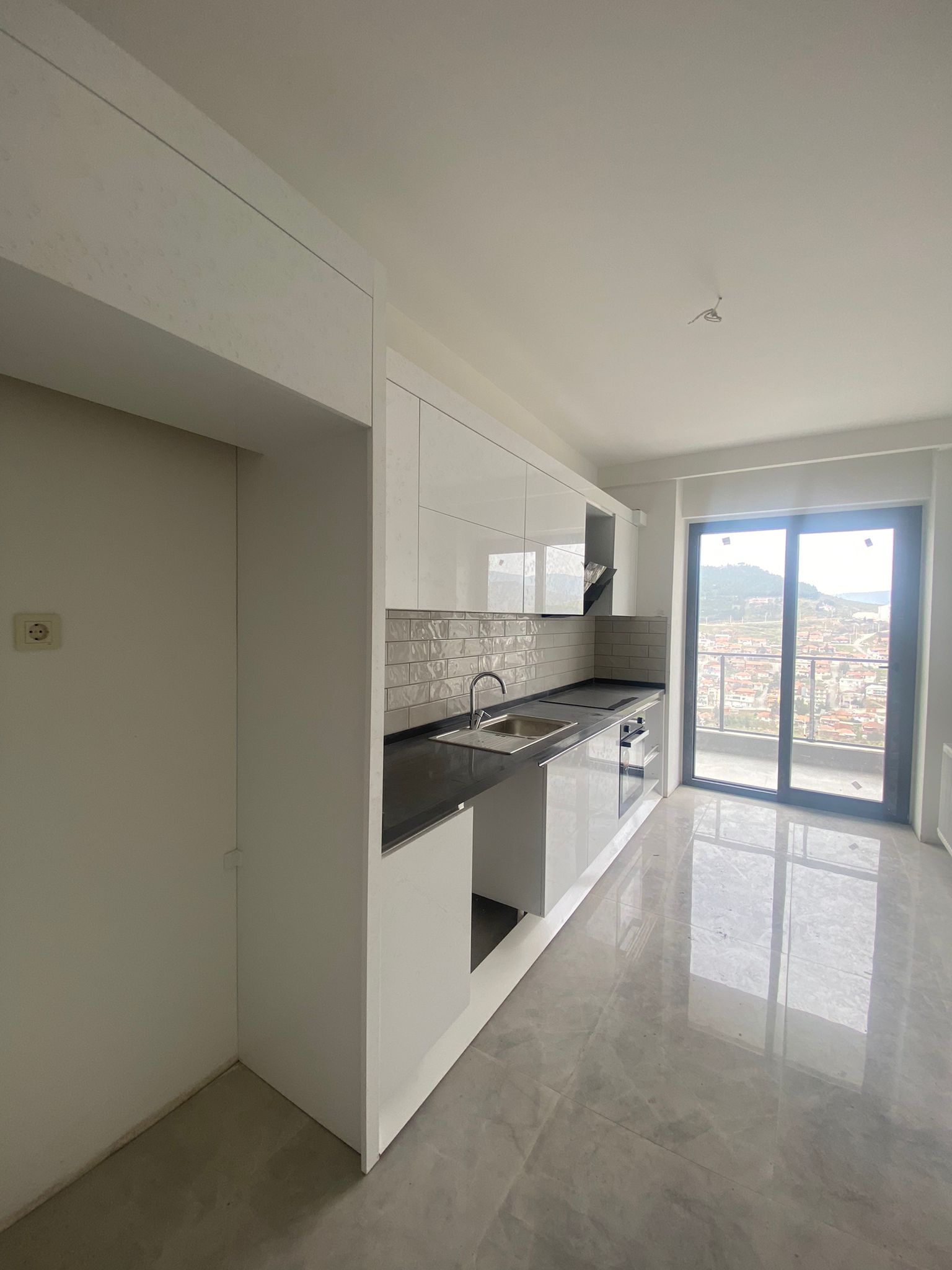 Bayraklıda Satılık 3+1 Ultra Lüks Daire