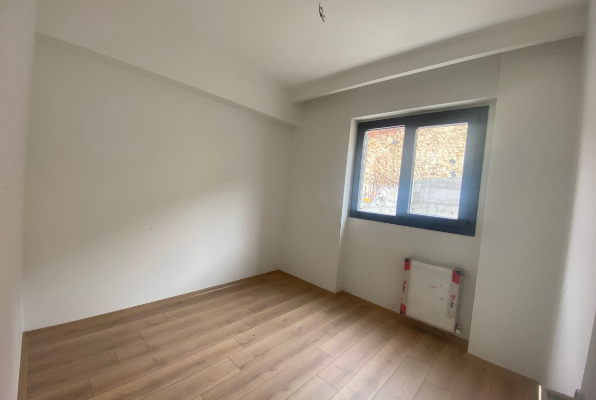Bayraklıda Satılık 3+1 Ultra Lüks Daire